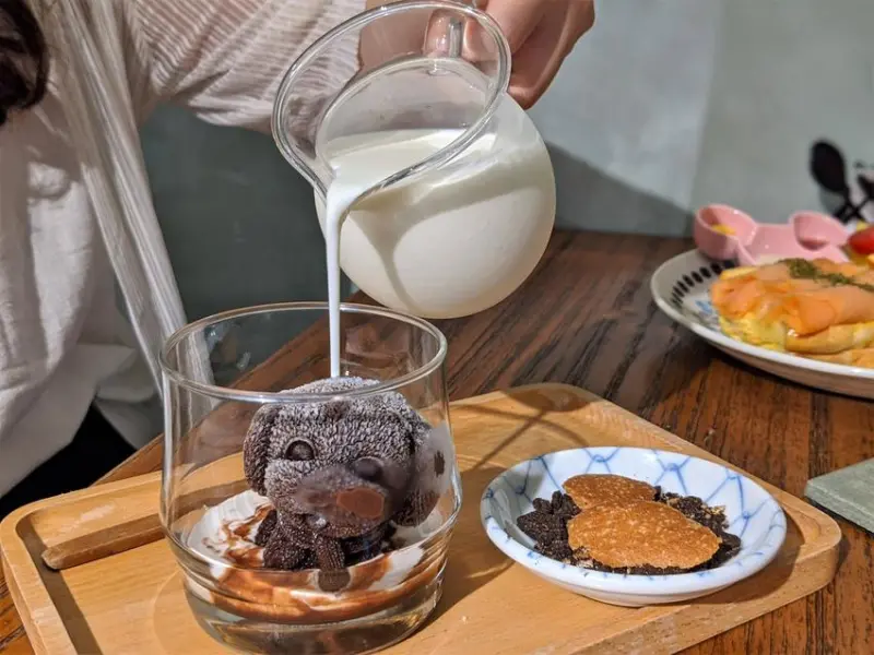 伍伍零｜超療癒牛奶狗狗浴！超人氣森林系網美店！少女鞦韆打卡景點！新北早午餐推薦、新北下午茶推薦、新北咖啡店推薦、中和早午餐推薦、中和下午茶推薦、中和咖啡店推薦、新北網美推薦