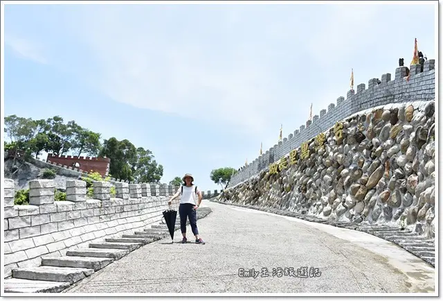 台南景點》台灣白河萬里長城。不用到大陸也能登上萬里長城，還有宮廷劇服裝可以體驗