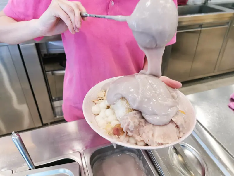 (中山區冰品)邱太太甜品坊,爆流的芋泥土石泥,台北人氣芋頭冰,點上一碗二個人吃剛剛好,下午茶點心,外帶,外送,內用