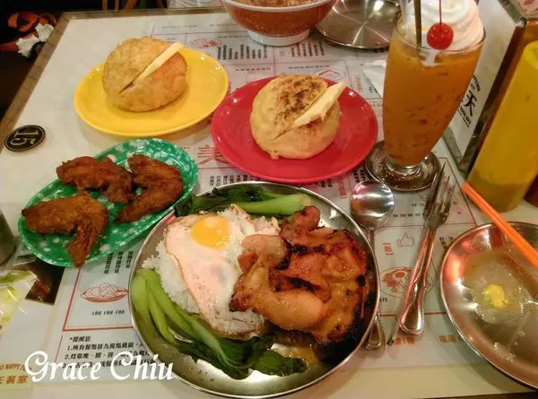 美天餐室 Day Day Happy Food～懷舊港味裝潢，複合風味泰式茶餐廳