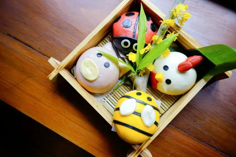 桃園｜青沐煮雨 人文茶館 (桃園77藝文町) 桃園火車站美食，在日式宿舍裡品嘗港式茶點