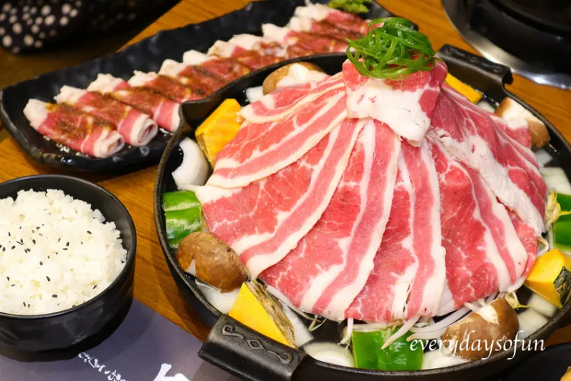 ∥嘉義食記∥超狂肉肉山烤著吃，火車站美食推薦：小旬湯仁愛店，還有迷你火鍋可以外帶！