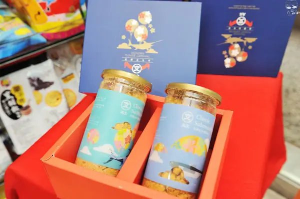 [台中好吃]送禮自用兩相宜，收禮的人開心，吃進嘴裡的人滿意，丸文食品真材實料，面子裡子都做足