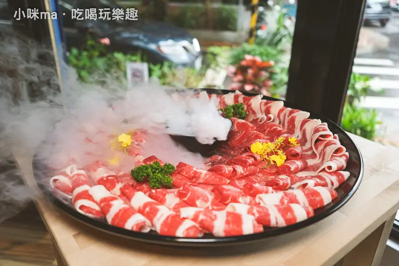 瀧厚鍋物 敦北店  ▏傳說中的50盎司大胃王套餐 終於插旗台北。趕快帶人來挑戰！！。附設兒童遊戲專區 父母可以悠哉吃鍋啦。民生社區美食