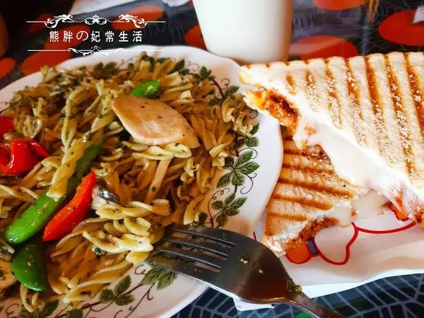 【豐原】女巫料理魔法魅力了得，特色餐點留下忠實顧客迷，女巫私廚給你滿滿.........