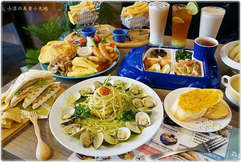 台中親子餐廳║森森親子義式餐廳，綠色植栽彷彿置身森林裡用餐，遊戲區×扮演烹飪區，小孩的天堂！