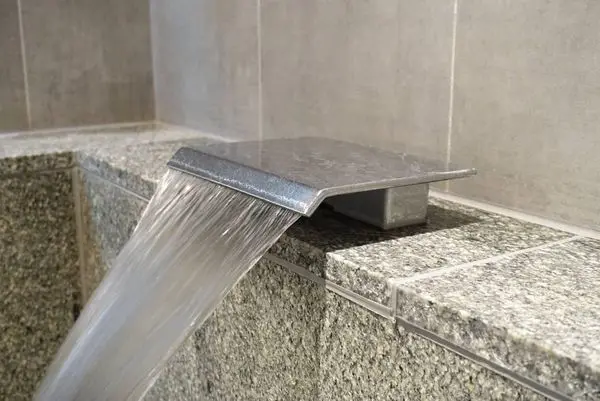 【宜蘭｜礁溪住宿】品・文旅｜房內獨立美人湯池，旅色旅行愛地球，義大利進口氣泡水免費喝到飽 / 親子友善 / 礁溪溫泉