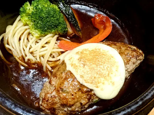 山本漢堡排手工現作!超juice的日式美味