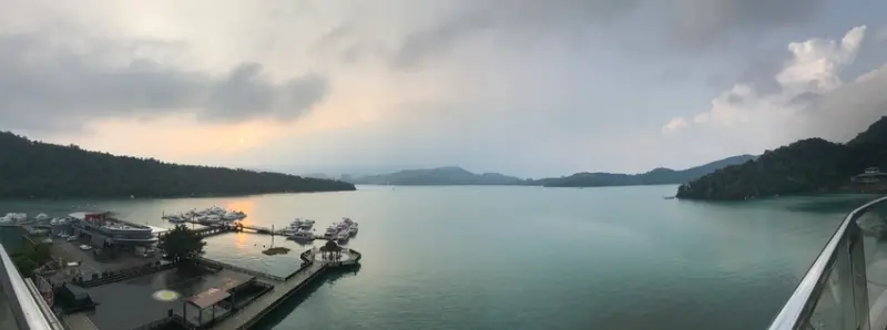 [南投住宿]吹著涼風，看著夕陽，日月潭晶澤會館＠伊達邵碼頭，讓人沈浸湖光山色之中流連忘返