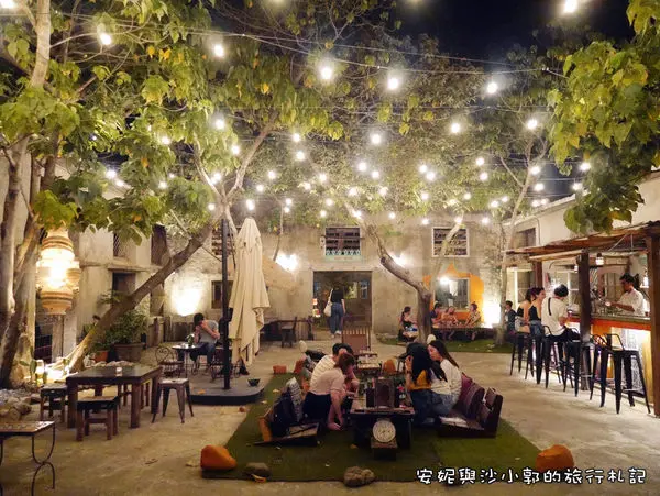 【恆春秘境】恆春夜晚的好去處  廢墟重生的秘密基地  鈕扣倉庫特色酒吧