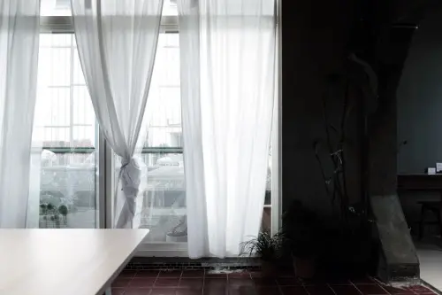 [夏，苗栗] 內斂而閃耀，與傳統並行著 - 重成商號