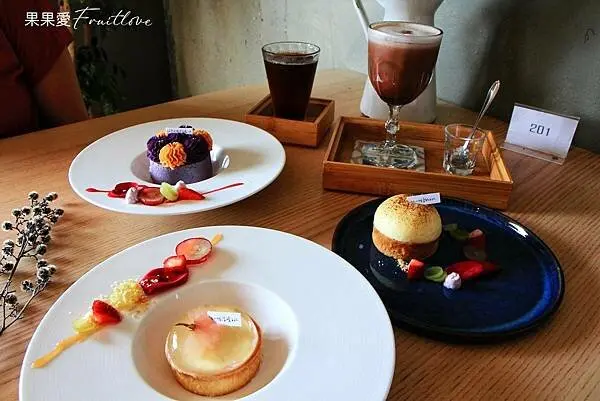 老宅新故事，隱藏在柑仔店樓上的秘境咖啡廳