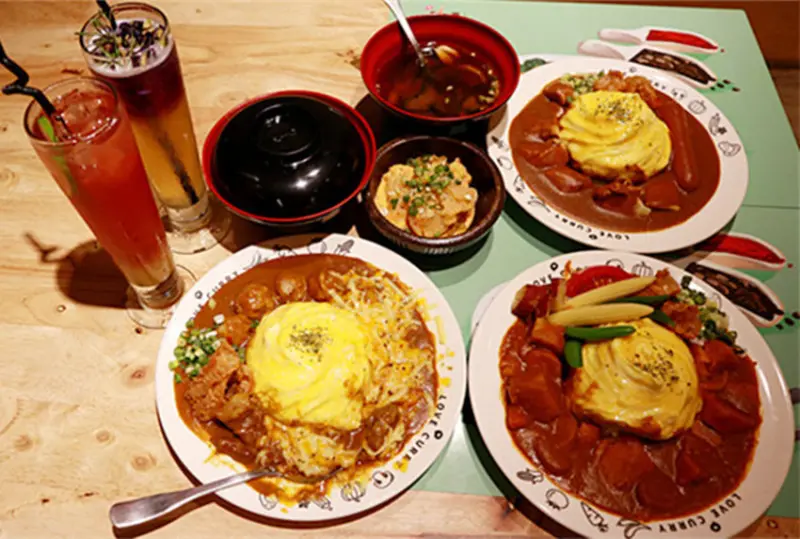 新莊咖哩｜喜歡咖哩Love Curry｜日式咖哩飯｜金黃滑嫩蛋包飯｜天然食材｜ 多種綜合咖哩粉熬煮美味噴香咖哩醬｜加飯不要錢｜新莊美食｜新莊體育館美食