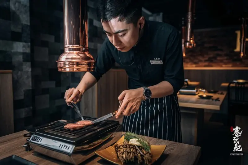 【中肯‧食記】燒肉 Hatsu Yakiniku & Wine．捷運中山站｜純正日式極品燒肉．和牛大腸橫隔膜必吃．日本和牛．紅白酒！