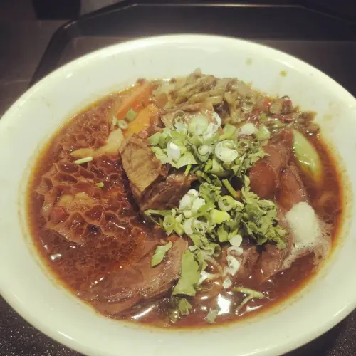 椒麻四寶牛肉麵
