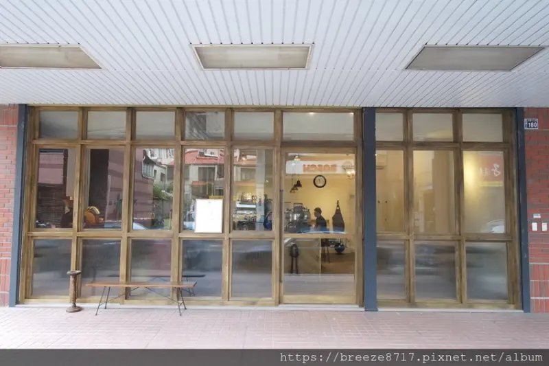 Gatewell Coffee Roasters｜木質調日系工業風咖啡館【台中市】