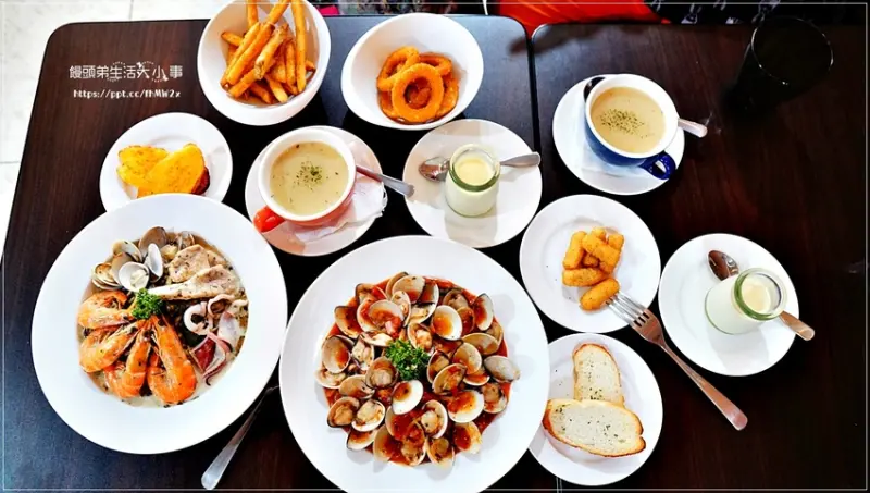 【永和樂華夜市義大利麵燉飯】懂吃懂吃.義式小廚／隱身巷弄裡的平價義式餐館，純手工醬汁，吃起來不死鹹，超彭湃蛤蠣麵，份量多又吸睛