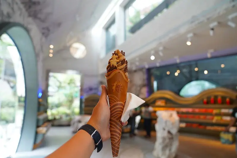 【台中中區│美食】櫟社。新開幕，日出集團新品牌，茶品、冰淇淋及餅乾專賣店，高質感創意包裝，適合當伴手禮