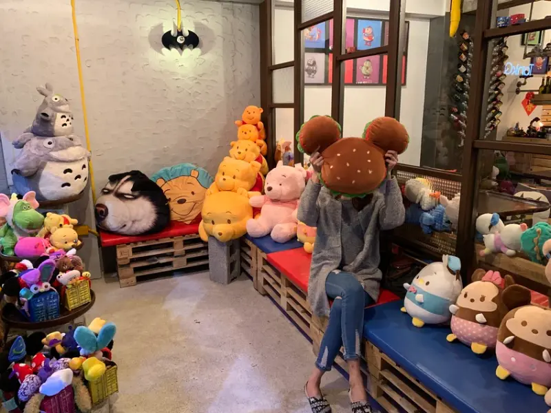 《台北❤️信義》TankQ Cafe & Bar 松菸店，迪士尼控的天堂，記得挑個可愛造型杯～