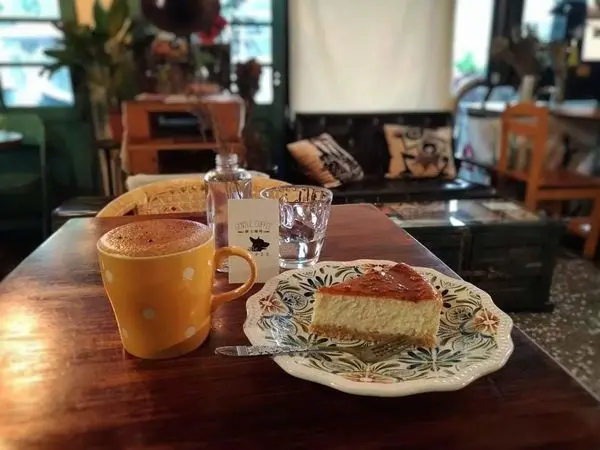 【北捷｜府中美食】紳士咖啡｜來場老派的約會吧！林家花園旁復古咖啡廳，台北城市咖啡品鑑大賞金杯獎TOP 5優質店家 / 新北寵物友善咖啡廳 / 新北咖啡廳推薦 / 板橋咖啡廳推薦