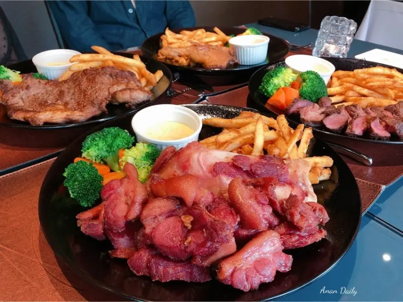 | 高雄美食 | 超水準CP值爆表的精緻午餐/一整份全套竟然400有找/沒吃到會後悔呦/BOSTON龍蝦餐廳