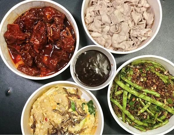 【台北美食￭信義區】張媽媽客家菜 x 份量與美味都兼具的家常菜料理║ 信義區美食、吳興街美食、外帶美食