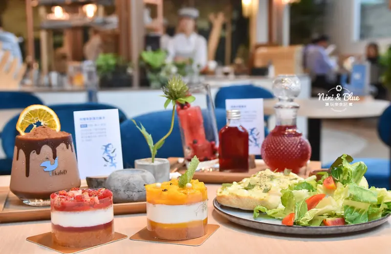 KafeD 台中南屯公益路商圈森林系浮誇美食咖啡甜點Nini and Blue 玩樂食記