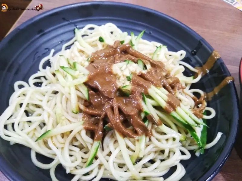 余家涼麵 文化中心旁50年老店/台南東區涼麵推薦/文化中心美食