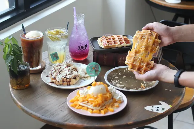台中美食｜TRus Waffle 渥釜-手作比利時列日鬆餅，夏季芒果口味超吸睛