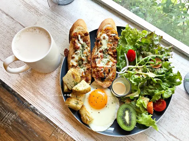 【台中 北屯】找晨。Find Morning手作輕食料理🍀🍀🍀美好的早晨就從找晨開始，好吃早餐，份量也足，吃好吃滿，度過美好一天😊
