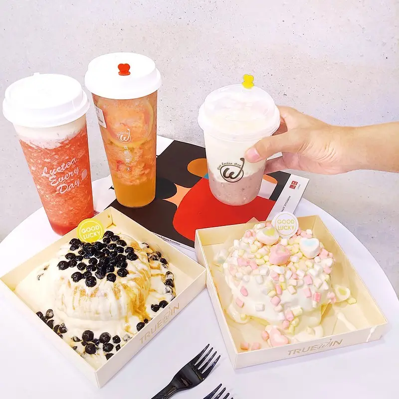 { 台北車站 } 來杯好韻氣吧～祝你好韻哦💛除了飲品好喝外 OP居然被珍珠舒芙蕾鬆餅圈粉啦☁ 初韻-好韻茶TrueWin🥚✨