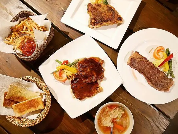 Garden Steak 花園牛排 - 桃園中壢花園餐廳，提供頂級肉品和超美環境，不管是約會還是聚餐都適合