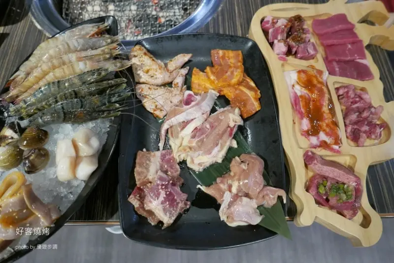 【台中餐廳】好客燒烤 海鮮烤肉吃到飽，加價還可品嚐帝王蟹腳~ CP值超高