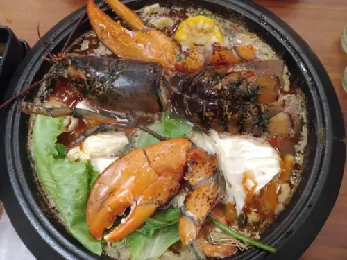 【台北 . 吃到飽】捷運松江南京站美食 - 三杯醉蝦石頭火鍋推薦_嗨蝦蝦三杯醉蝦鍋 @東吃東吃到處吃