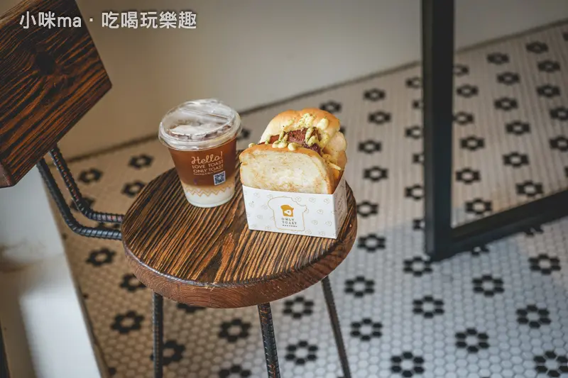 偷吃吐司 ONLY TOAST ▏厚切培根超厚雙醬吐司 讓你偷吃也能光明正大吃下去！。南機場夜市美食。捷運龍山寺站