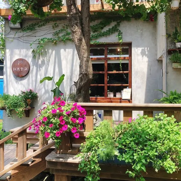 。新竹食記。紅瓦紫藤．竹北新瓦屋．小花園x小憩美食x微醺