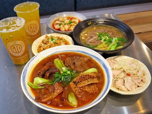 【台北牛肉麵】神仙牛肉麵，「天官四福麵」份量十足，一次享有牛腩、牛腱肉、牛筋和牛肚！