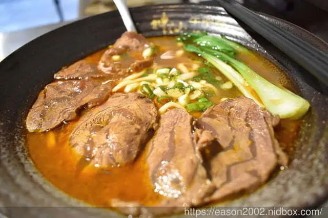 帶著仙氣的牛肉麵，回家還會回憶。南京復興站#神仙牛肉麵。現點現做，急速冷凍，保持原先美味，宅配到府