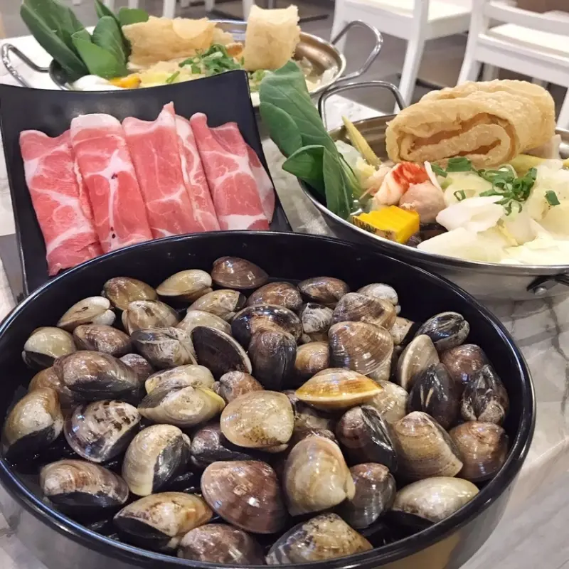 好好玩，自助現做生鮮麵條！賣場內大份量的平價火鍋 ● 飽倍什鍋 | 台中南屯美食