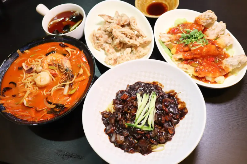 (中山國中站)中山區韓式料理-韓華園韓國中華料理,炸醬麵、炒碼麵、糖醋肉,近榮星花園,每天新鮮現作手工麵,Q彈口感深得我心