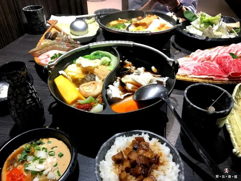 燒瓶子。大肆の鍋 CITYLINK南港店 個人鴛鴦鍋第一品牌 不用揪伴一人獨享 週邊吃到飽 平價涮涮鍋推薦！