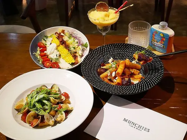 Munchies Café & Bistro - 台北松山區台北小巨蛋餐酒館，夏季新品搶先報，大熱天就是要用繽紛消暑又美味的餐點引誘我們的食慾