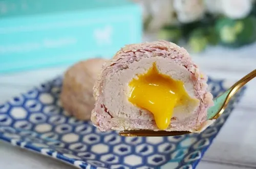 芋頭控請尖叫，會爆漿芋頭流心酥低加啦~還可一酥三吃哦!!