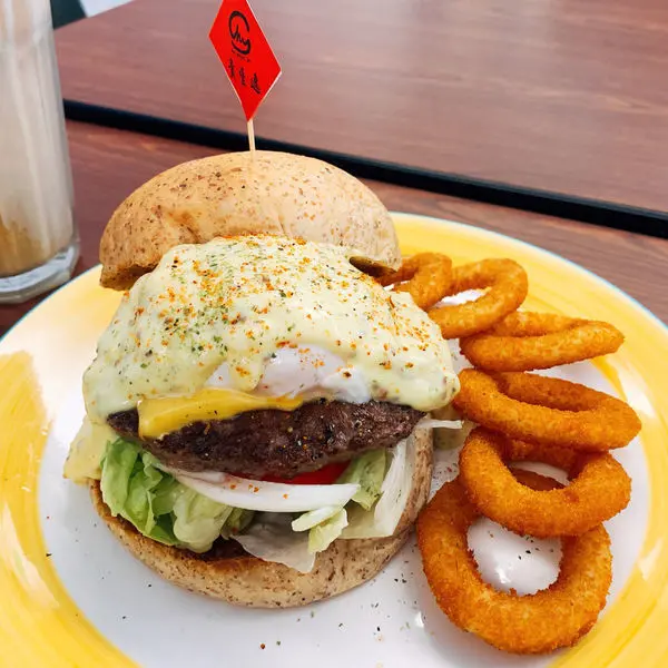 ［貴堡遞新莊店✨］新莊美食 超豐盛漢堡🍔現點現做的早午餐🥣