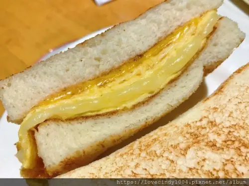 [食]真芳吐司 每口都吃到滿滿爆漿起士的碳烤吐司與超澎派招牌三明治