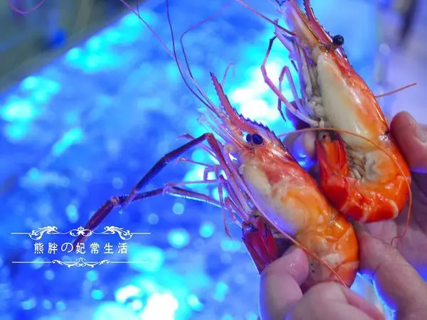 【台中北區】鑫全國釣蝦場水道蝦燒烤吃到飽，採用韓國不沾烤盤燒烤泰國蝦肉質......