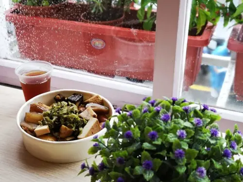 【台中 豐原】好拍的網美場景、IG打卡、文青風裝潢、豐原人氣小吃『黑桃K滷味』門市