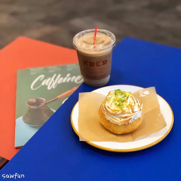 【台北美食】心目中前三名的甜甜圈 ABCD A Better Coffee&Doughnut 韓系質感咖啡廳 中山站美食 下午茶首選
