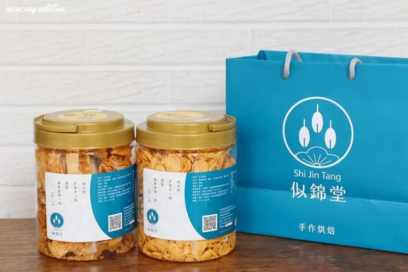 排不到會搥心肝！台中少見手工千層蛋捲攤，新鮮現烤現裝，超多摺數酥脆度破表