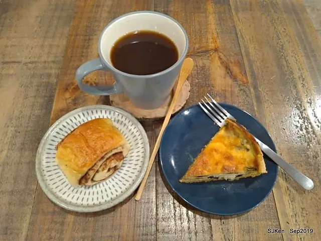 (台北捷運板南線南港站附近美食)「苒冉小食光」---甜點鹹食與咖啡， 小巷慢食好悠閒!